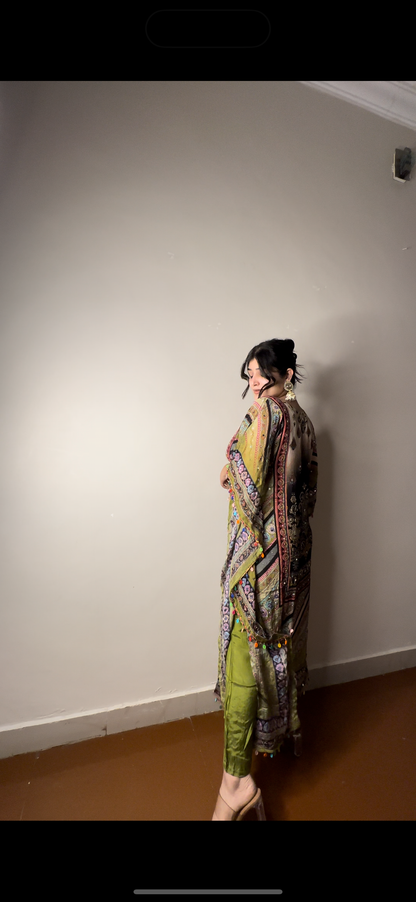 Fully printed kaftan set