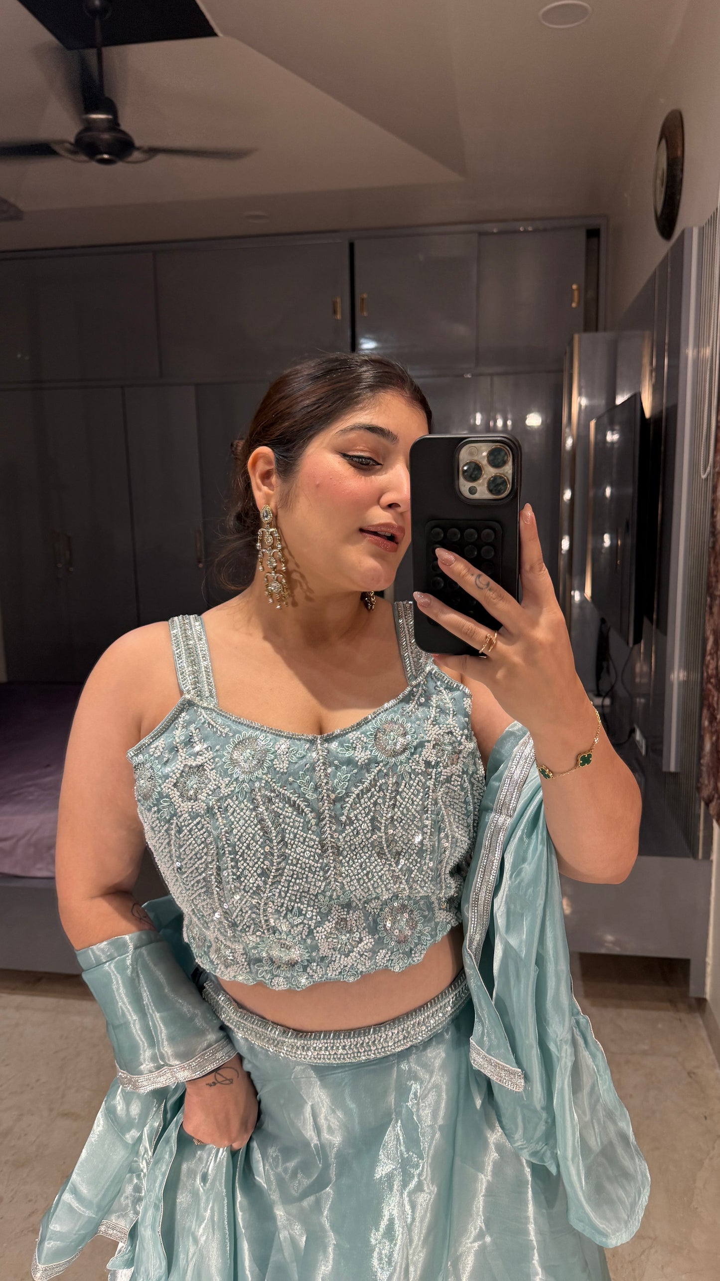 Kashmira lehenga