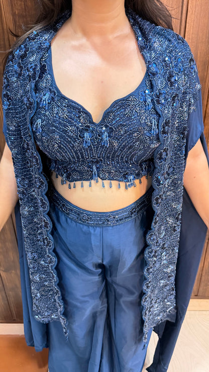 Maya shrug set