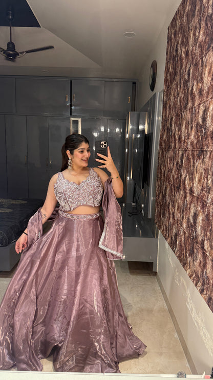 Kashmira lehenga