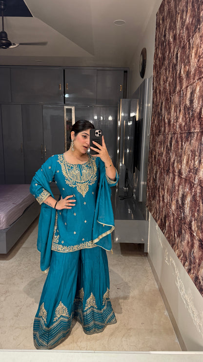 Saanvi suit set