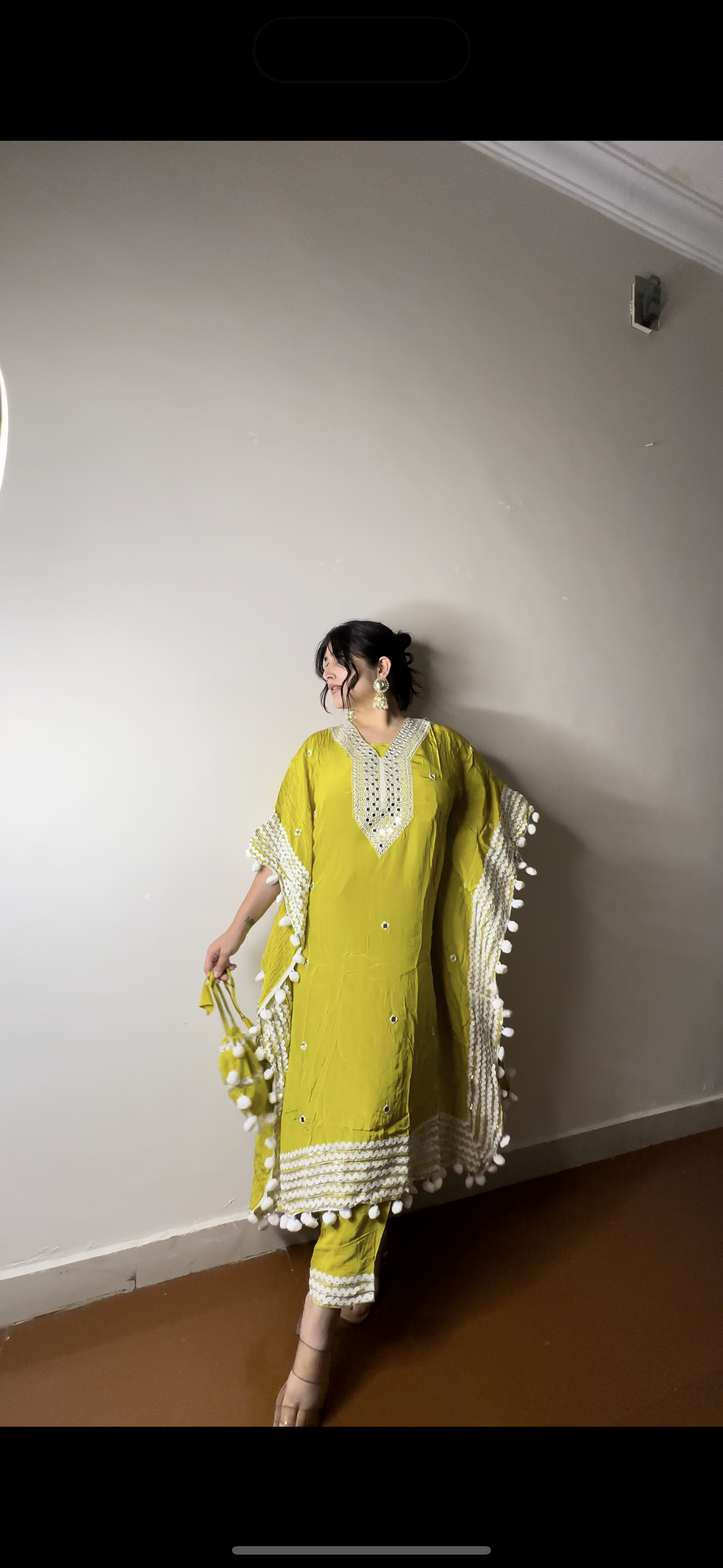 Neon trendy pompom kaftan