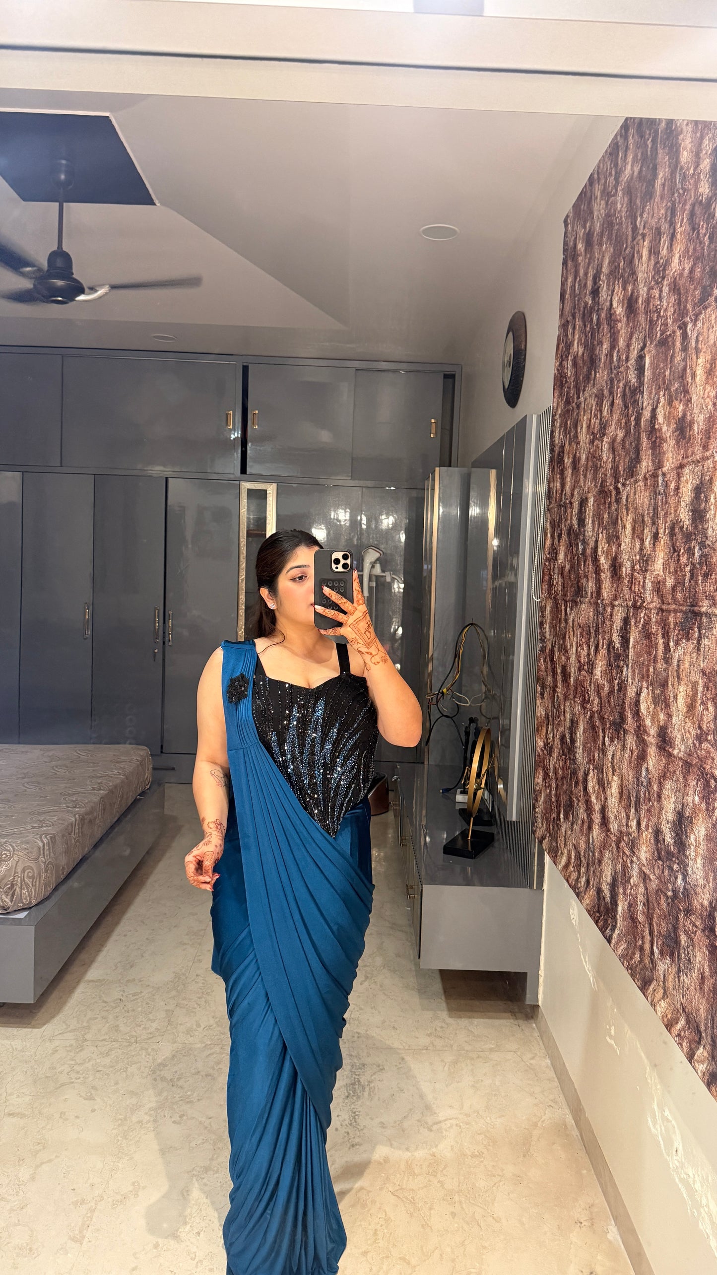 Rhea saree