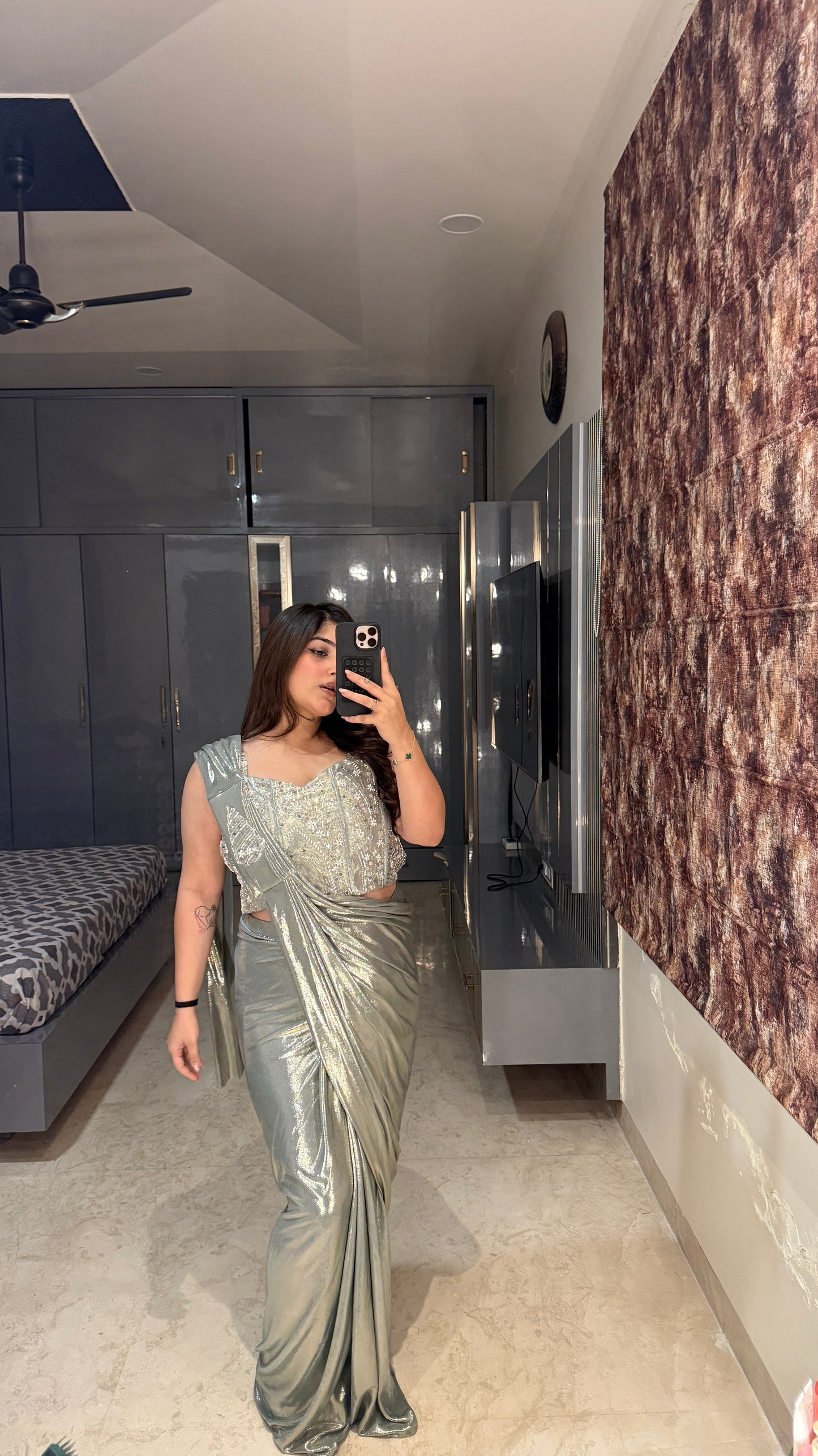 Slivergreen Metallic saree