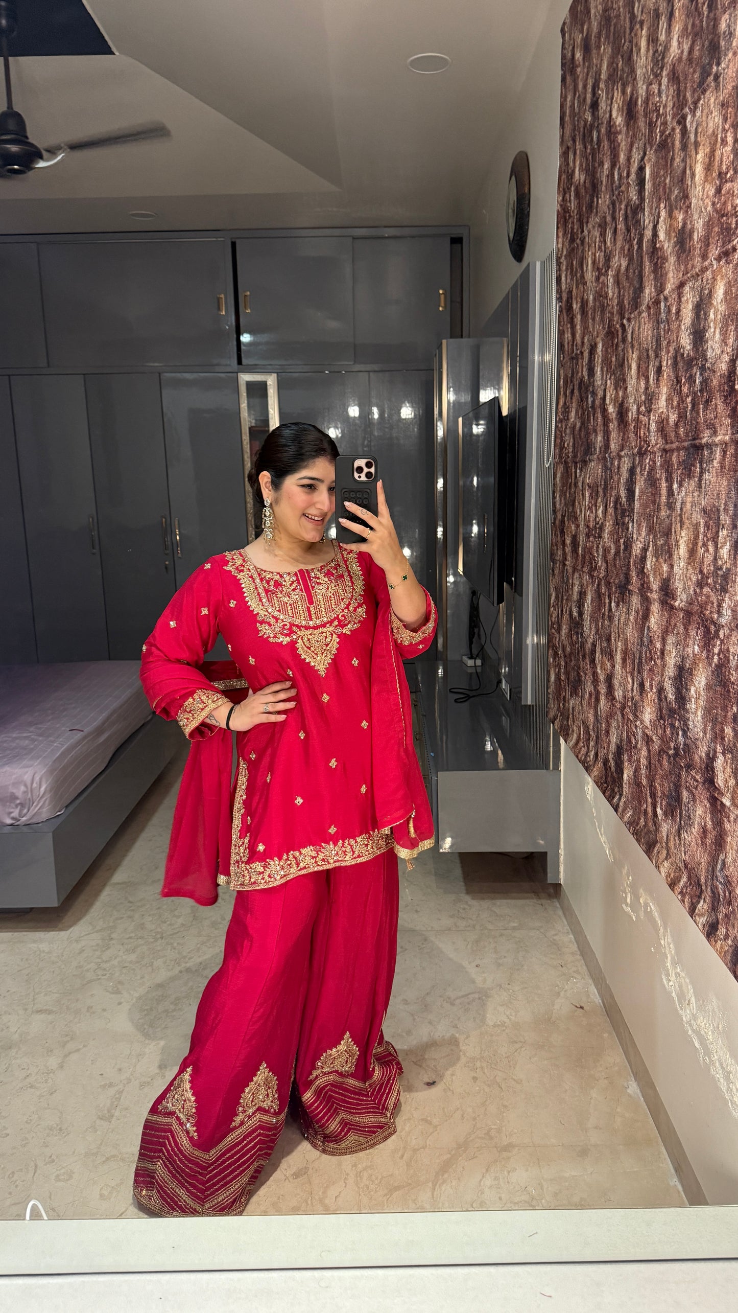 Saanvi suit set