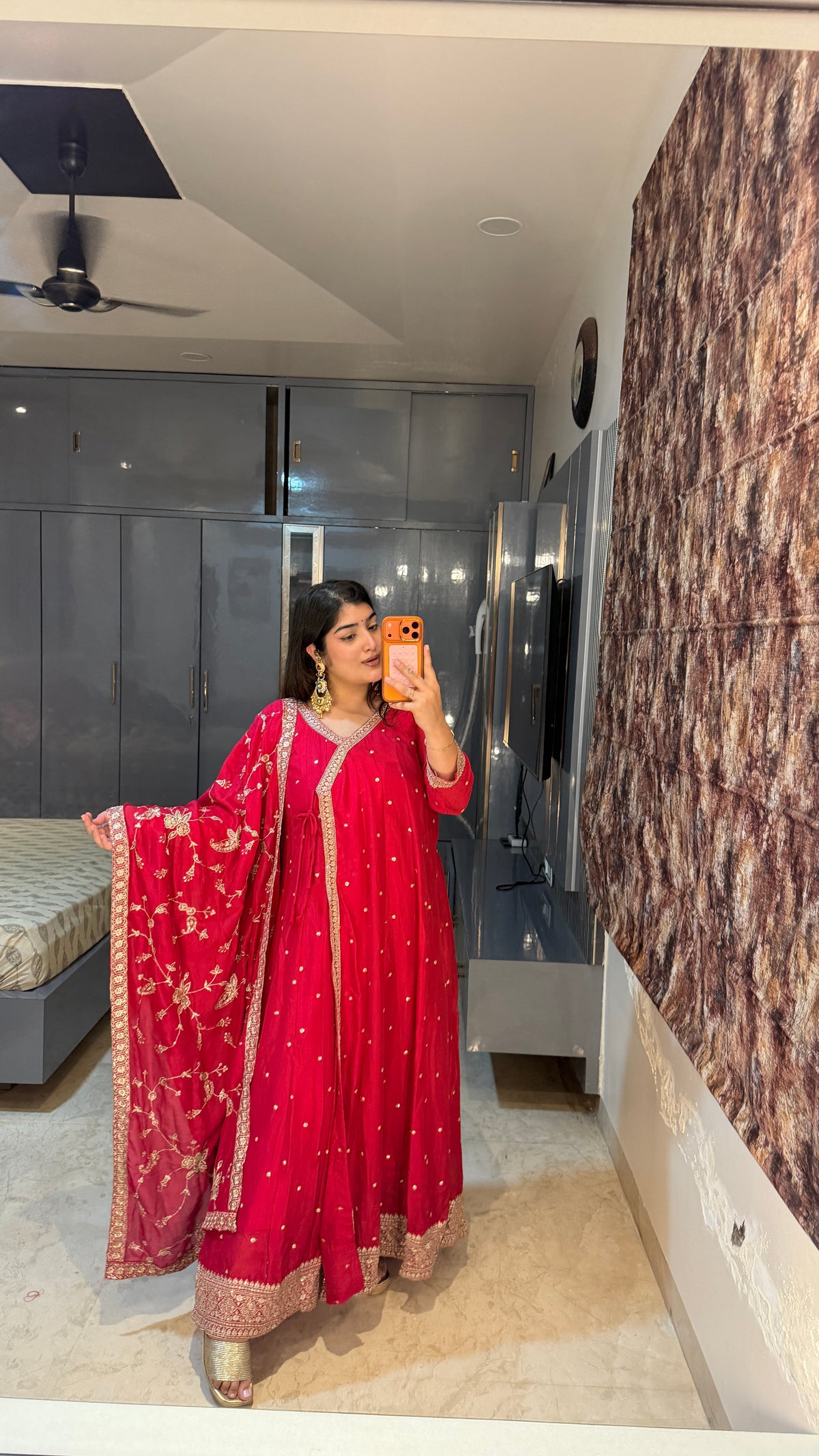 Shabana set