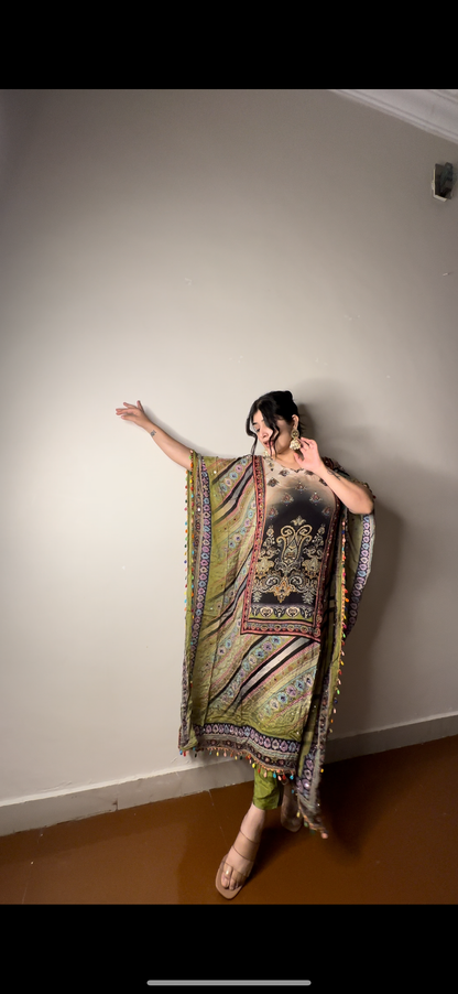 Fully printed kaftan set