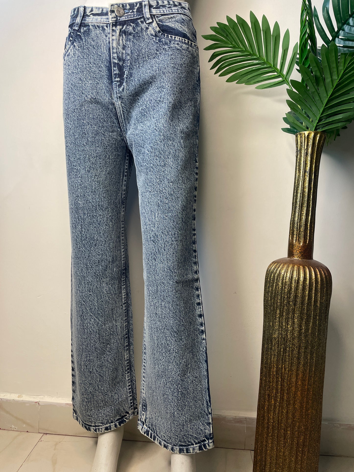 Vintage wash straight fit