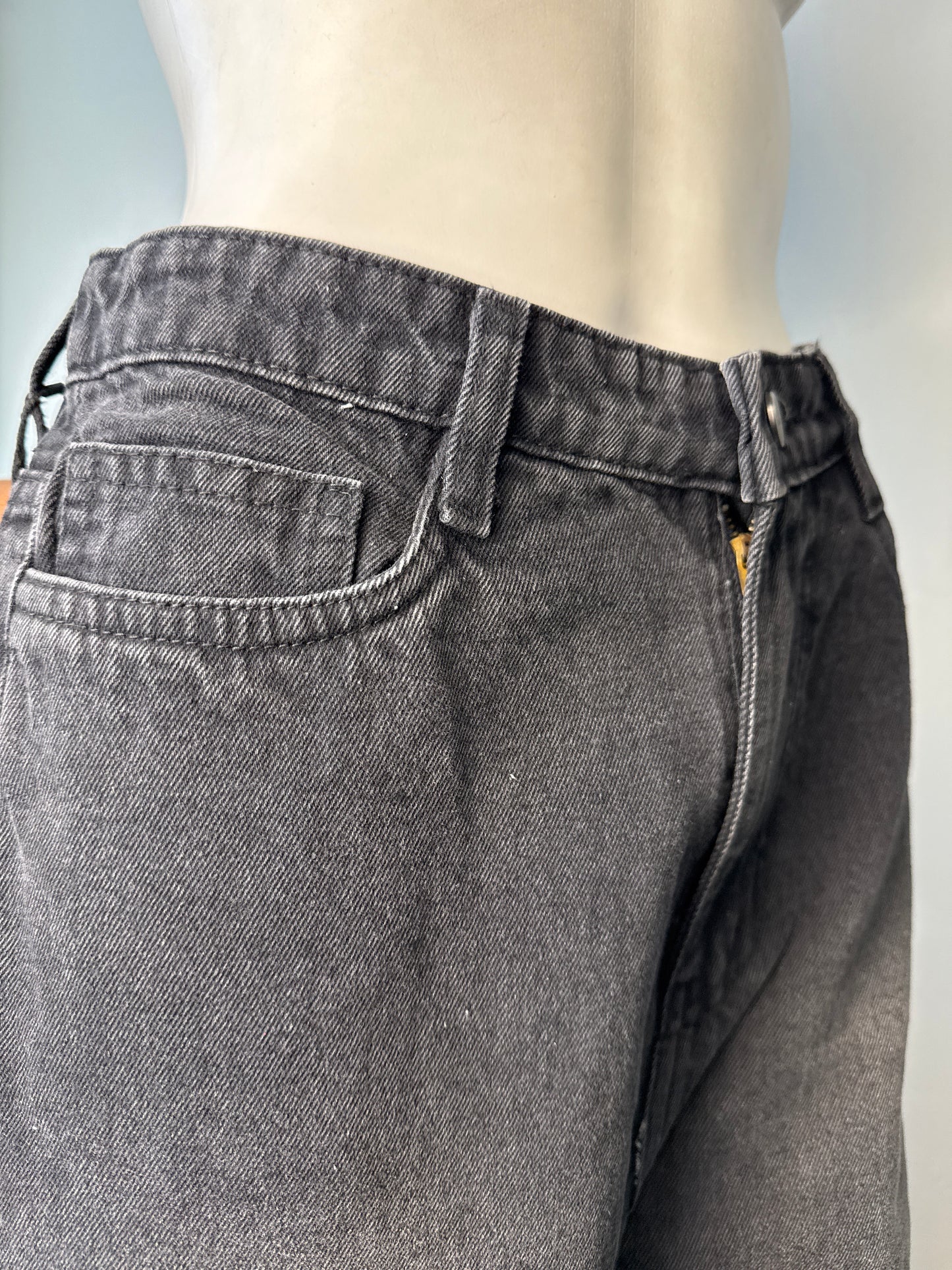 Charcoal mom fit femina denims