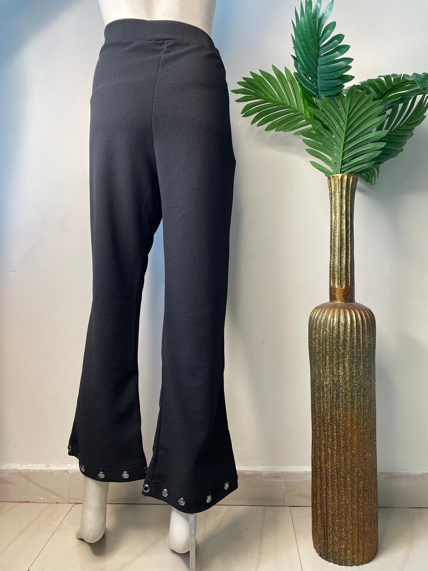 Strechable pants with pockets