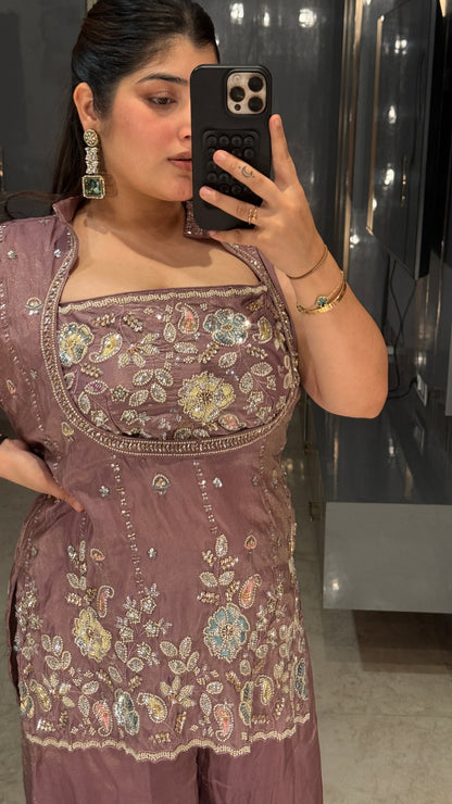 Soni outfit