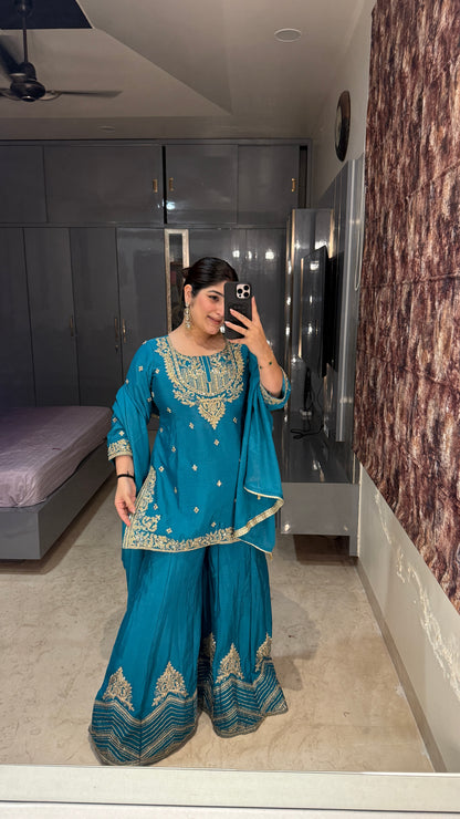 Saanvi suit set