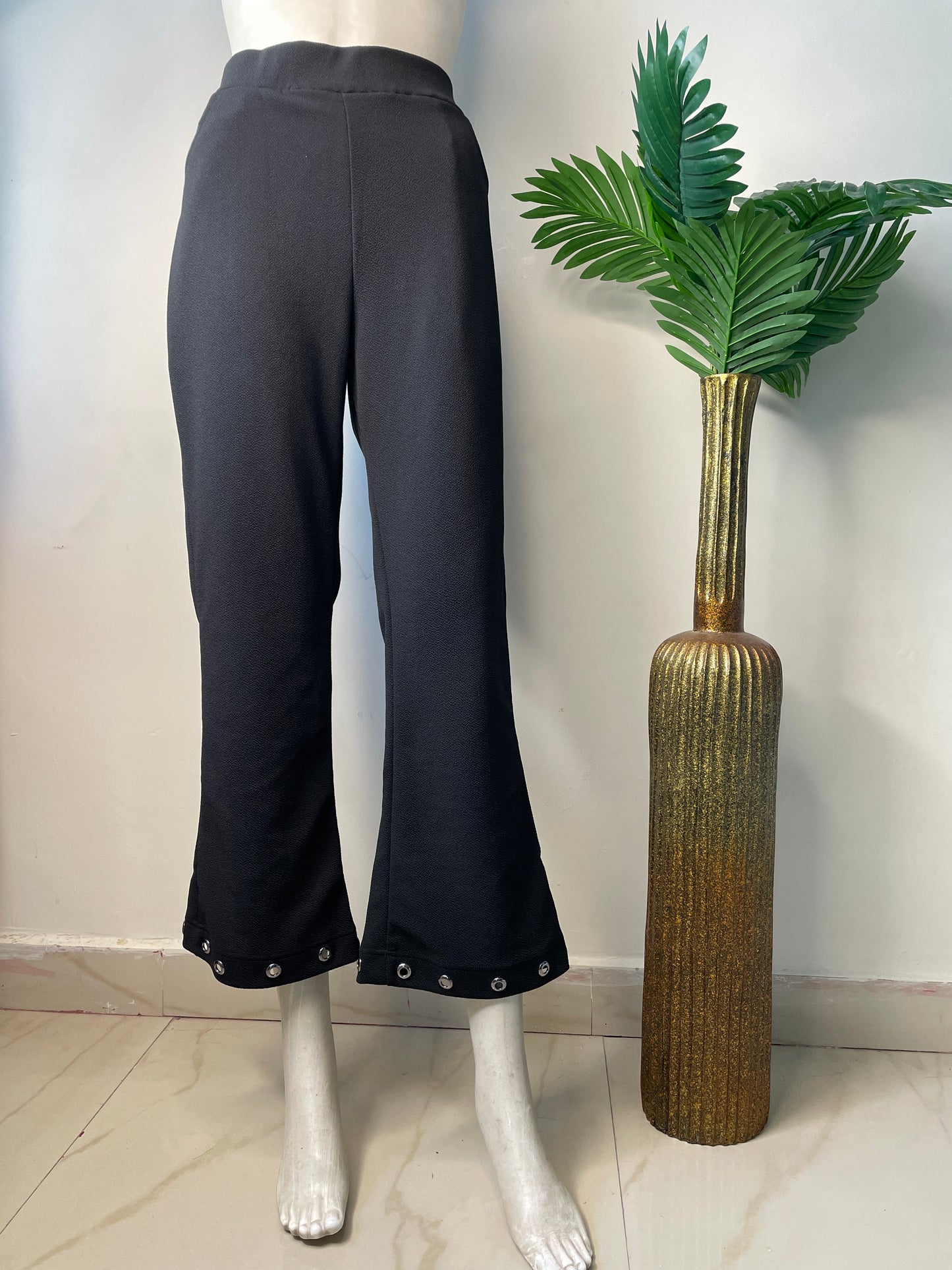 Strechable pants with pockets
