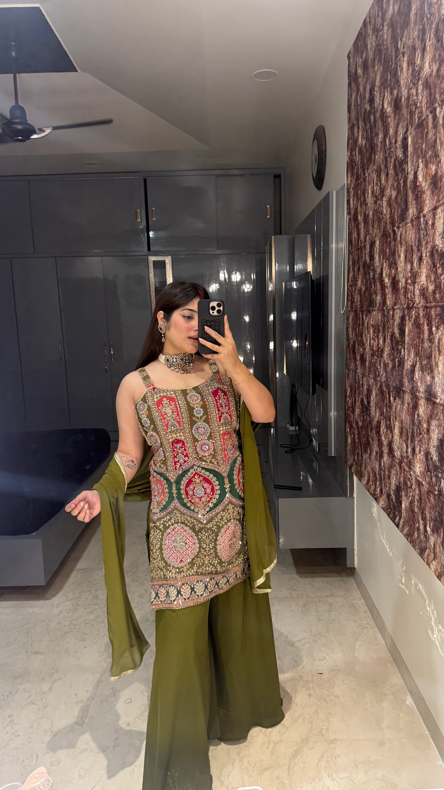 Maahi set