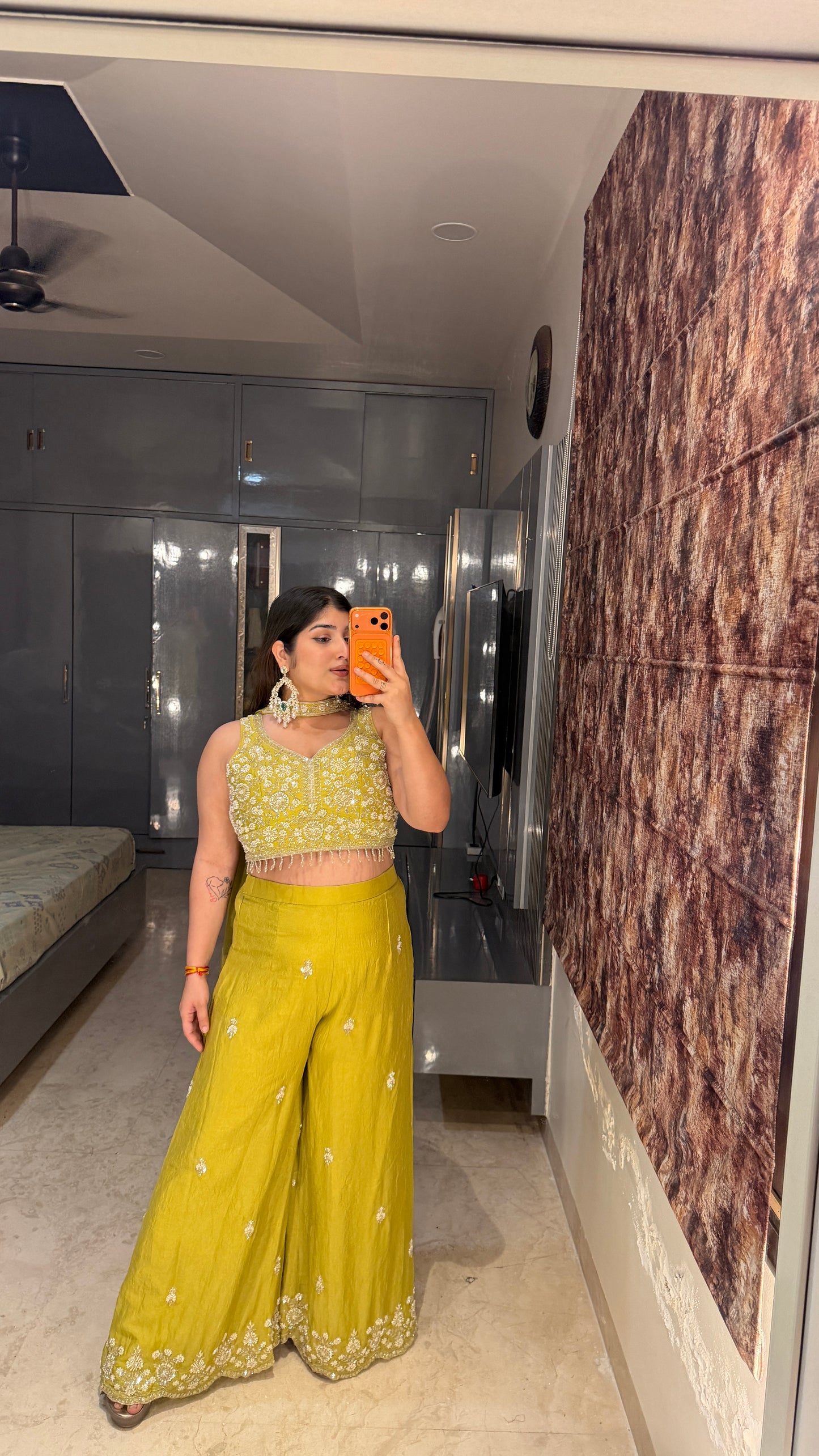 Resham plazo