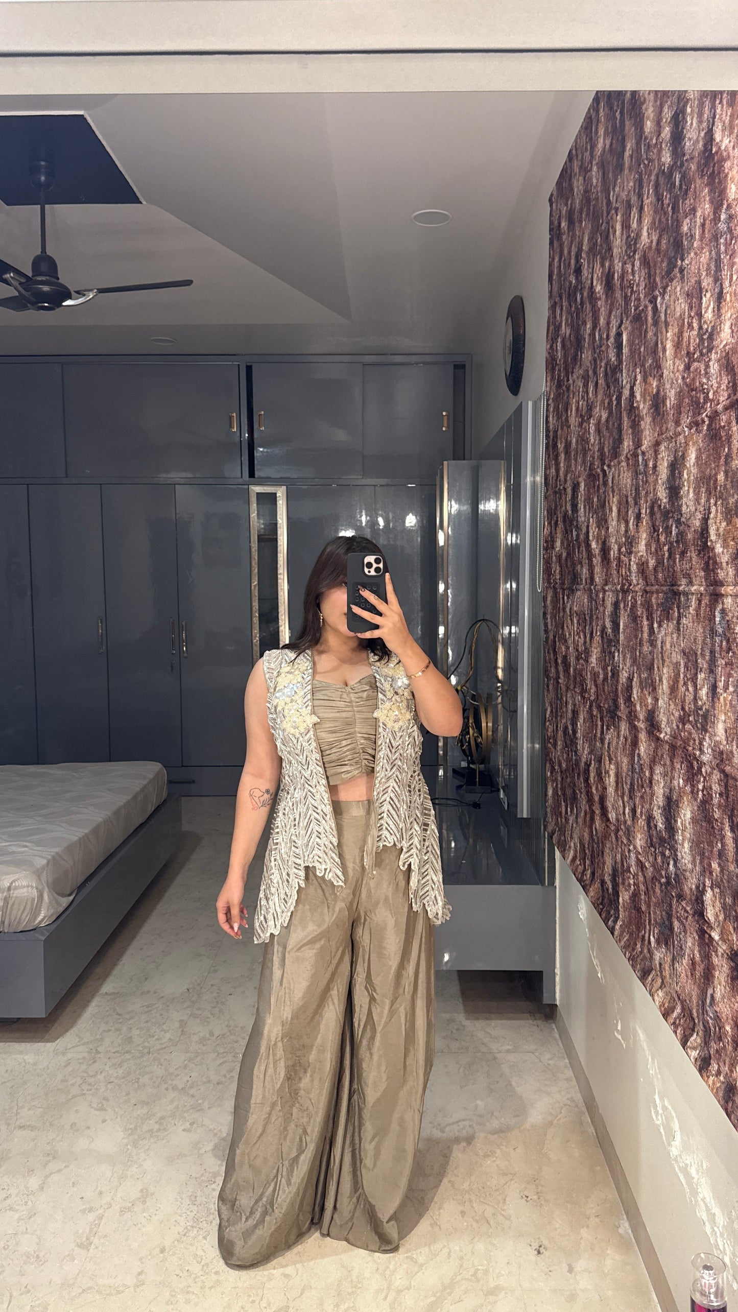 Farah set