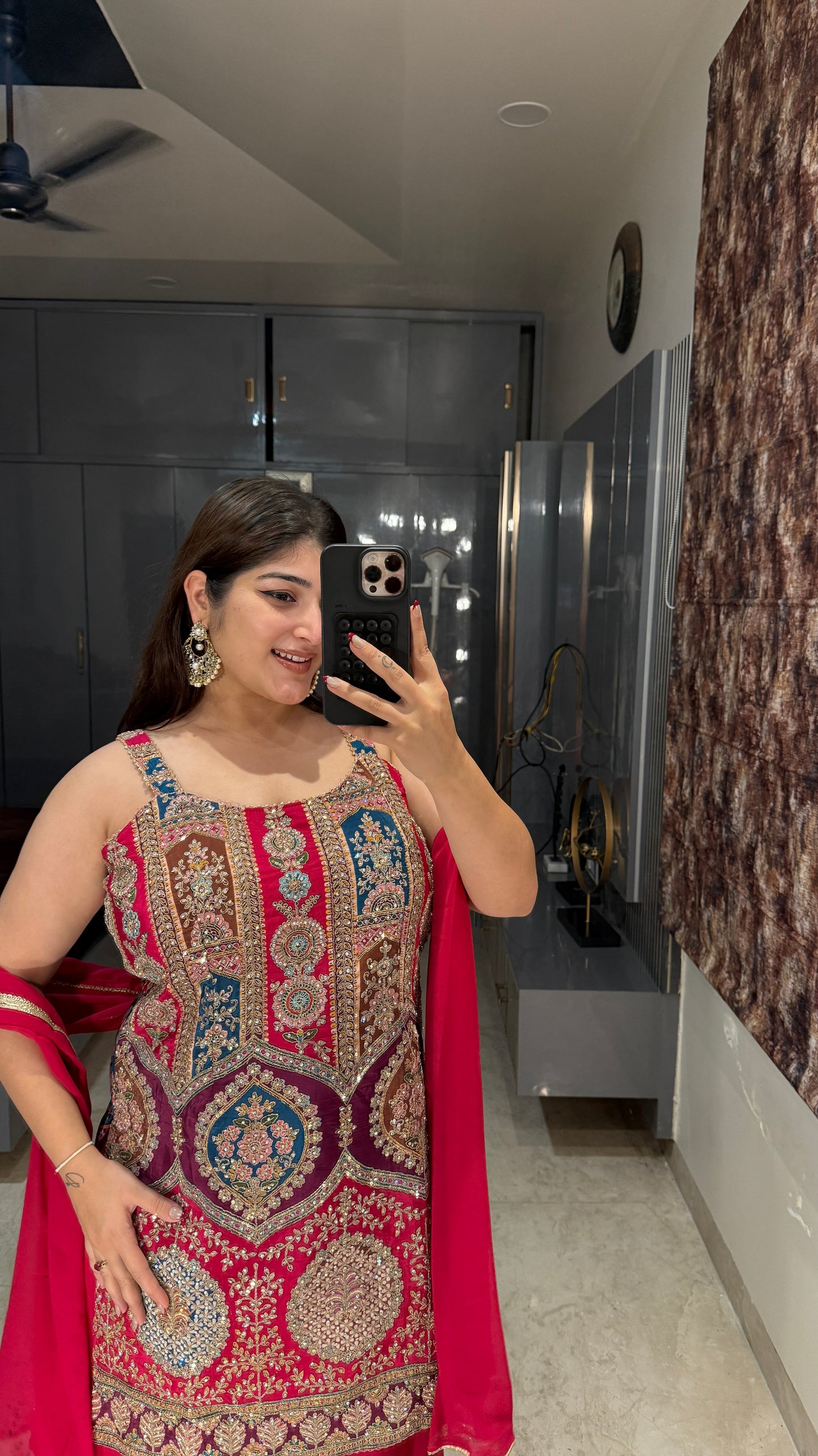 Maahi set