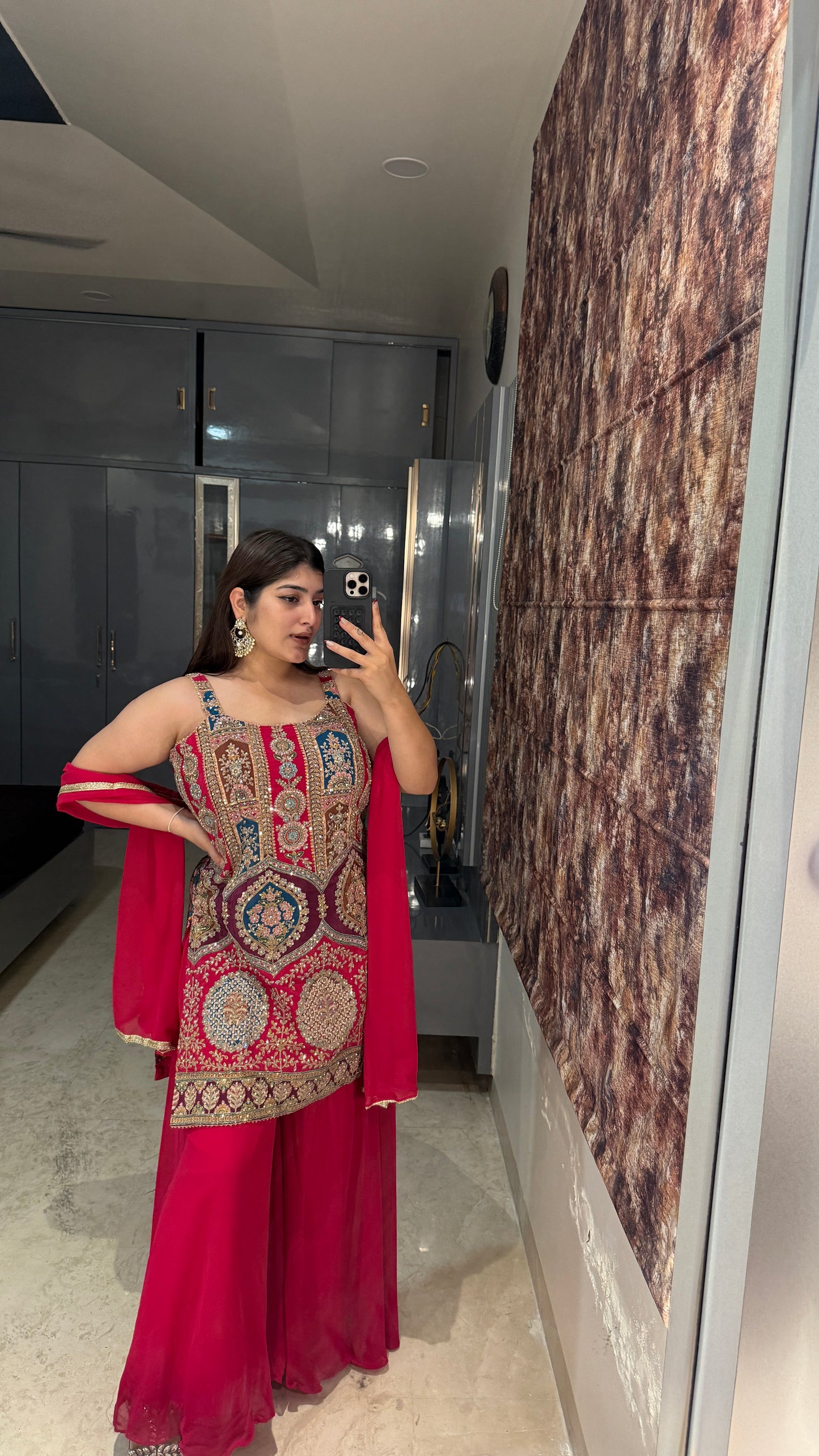 Maahi set