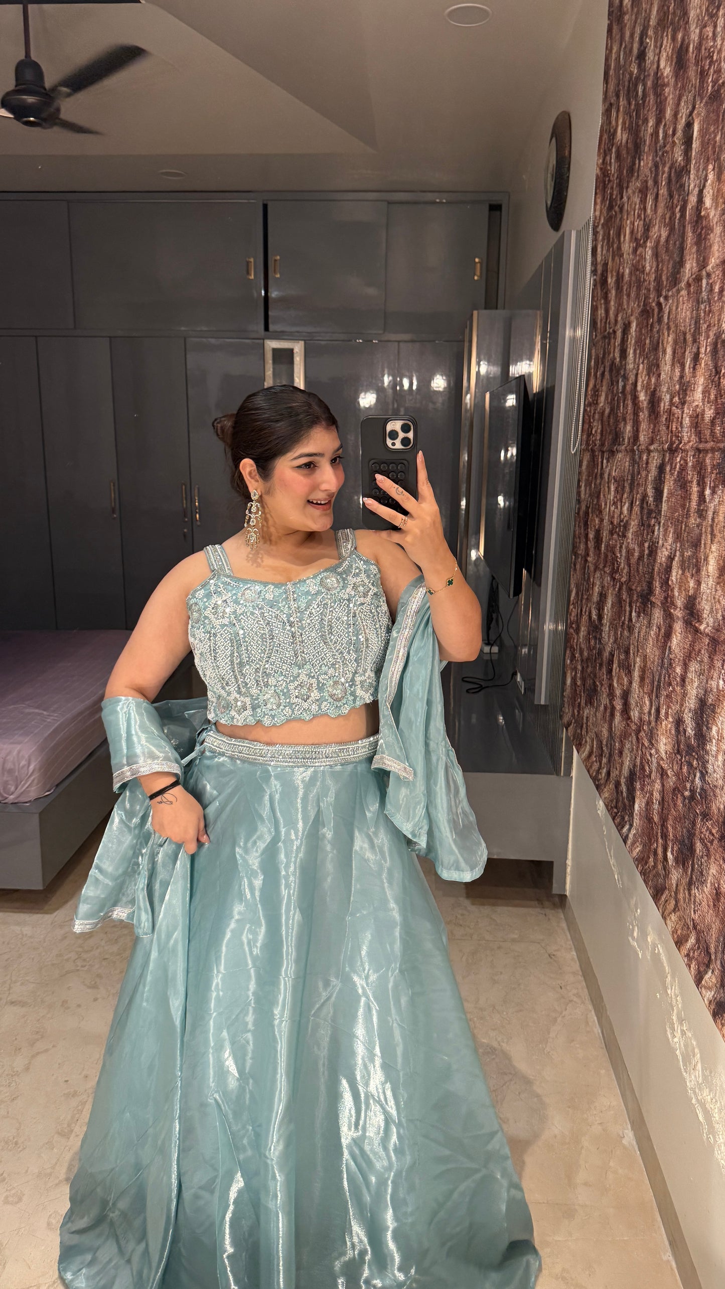 Kashmira lehenga
