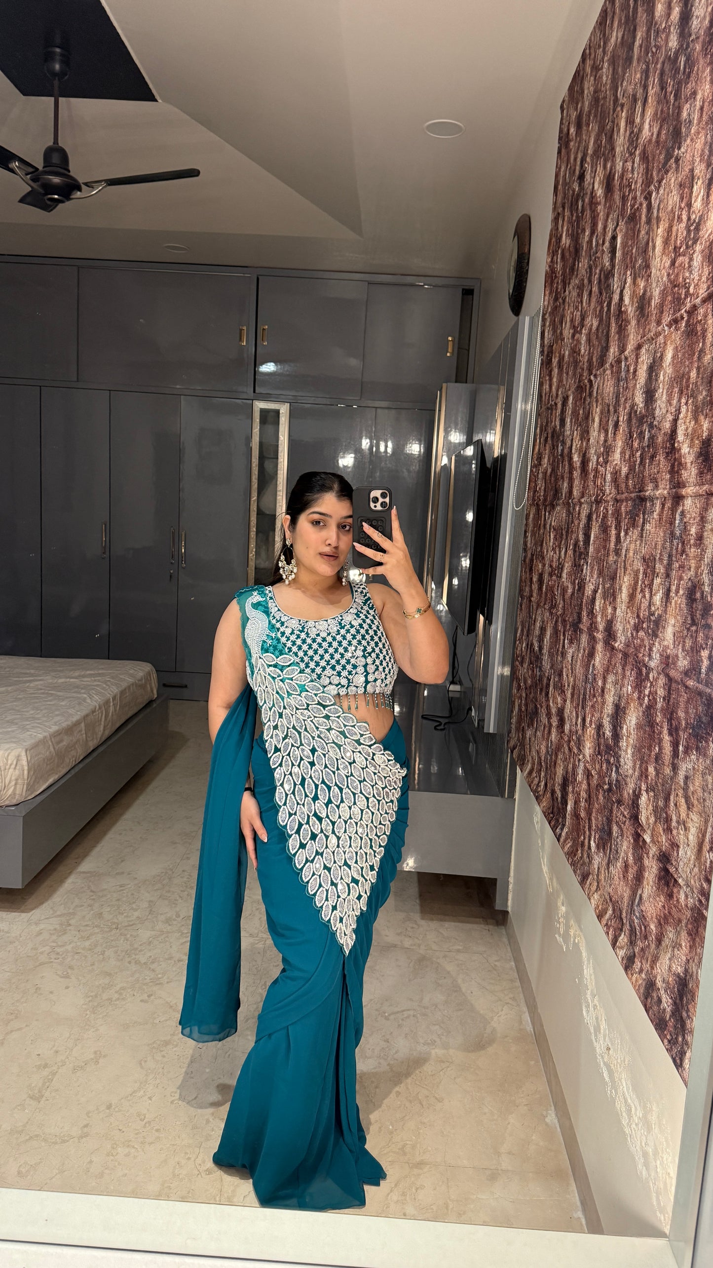 Heavy pallu saree(rama green)