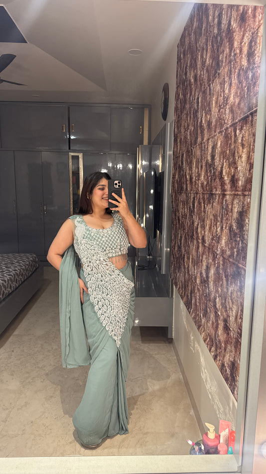 Heavy pallu saree