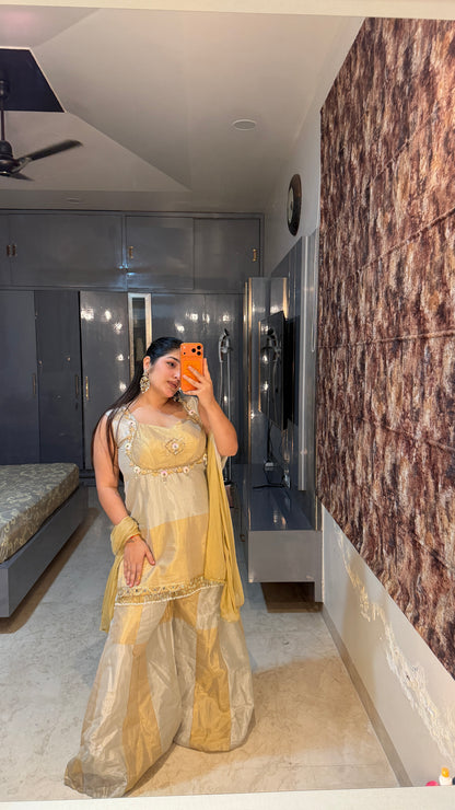 Mehfil outfit