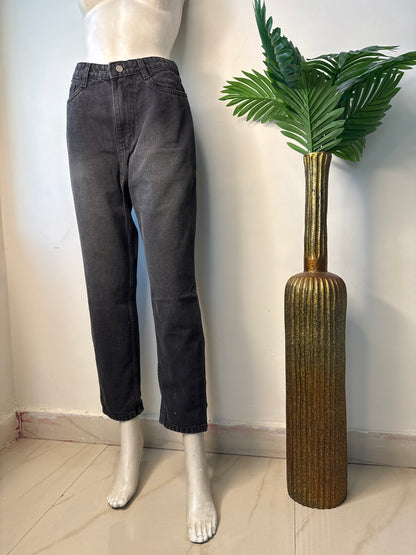 Charcoal mom fit femina denims