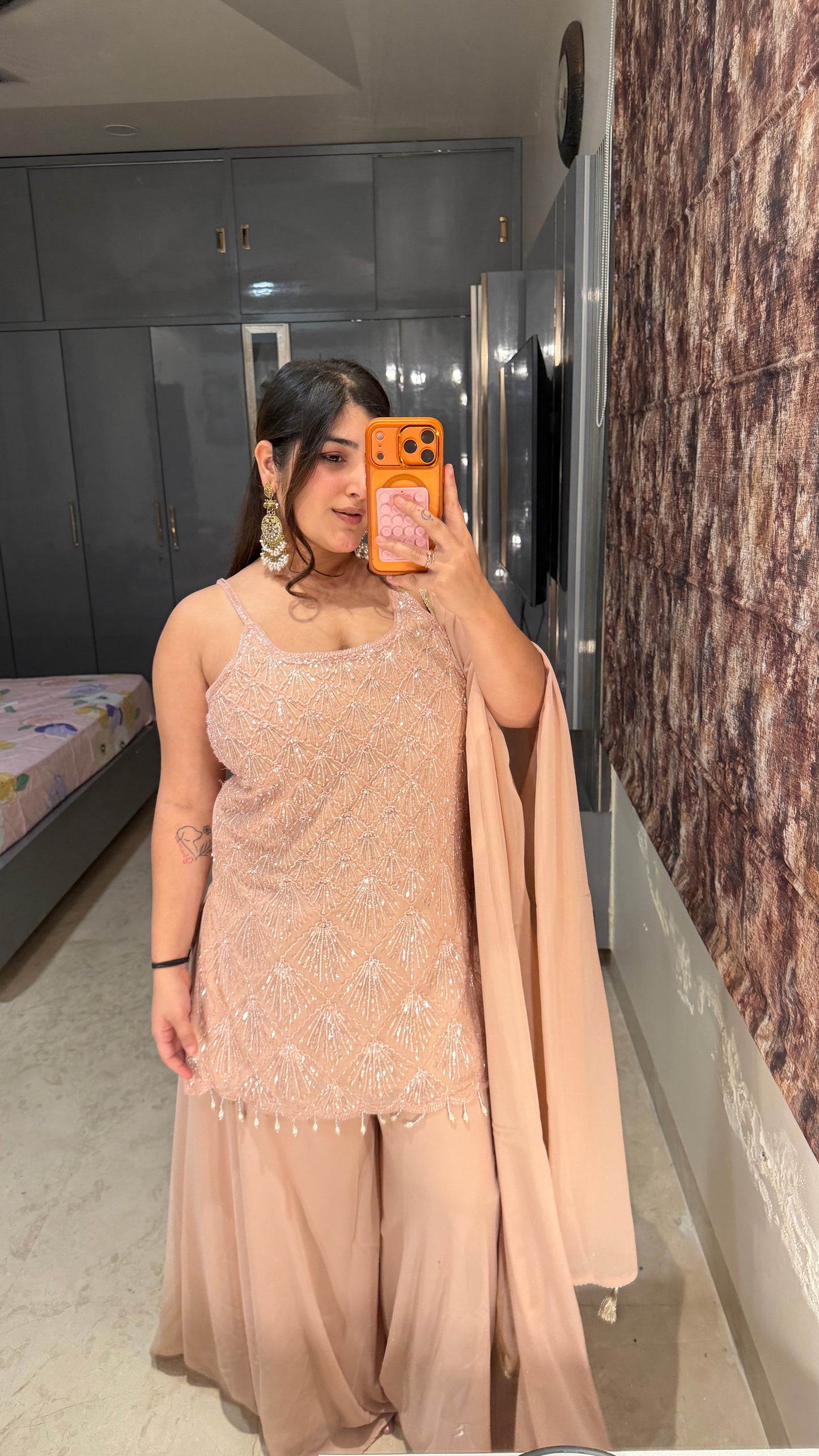 Zarina outfit