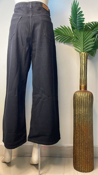 Black wide leg denim with multiple buttons(580)