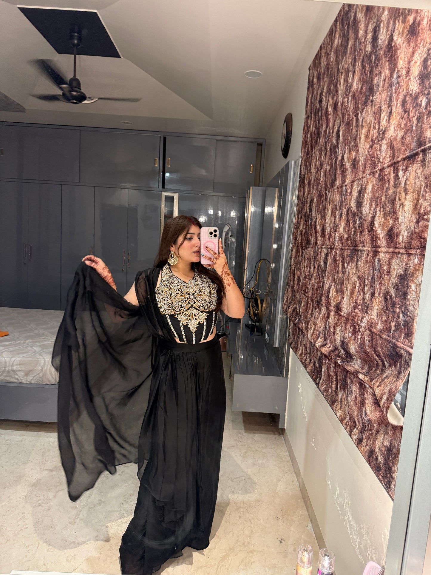 Corset detail saree(black)