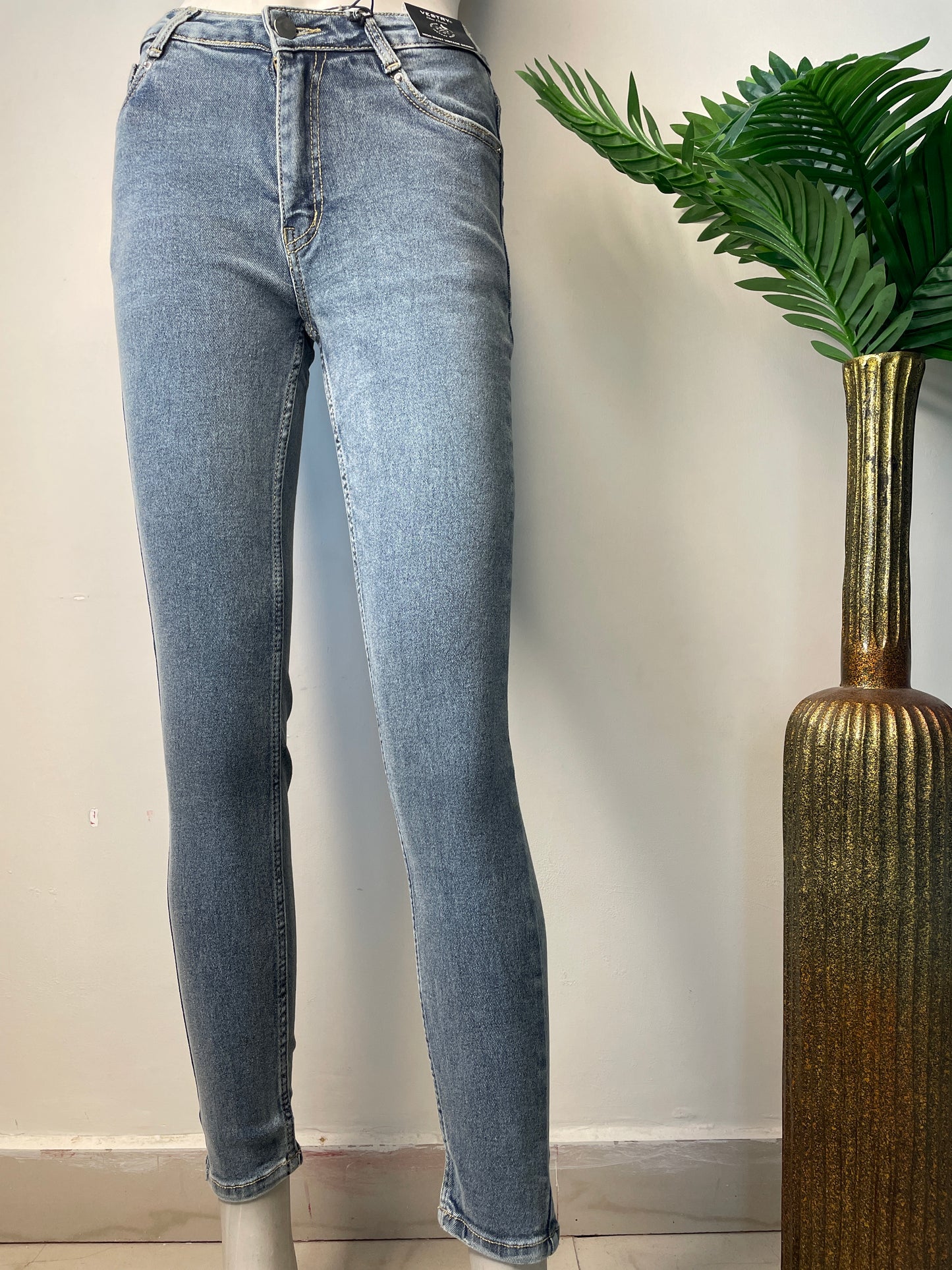 Vintage wash skinny jeans(ankle length)