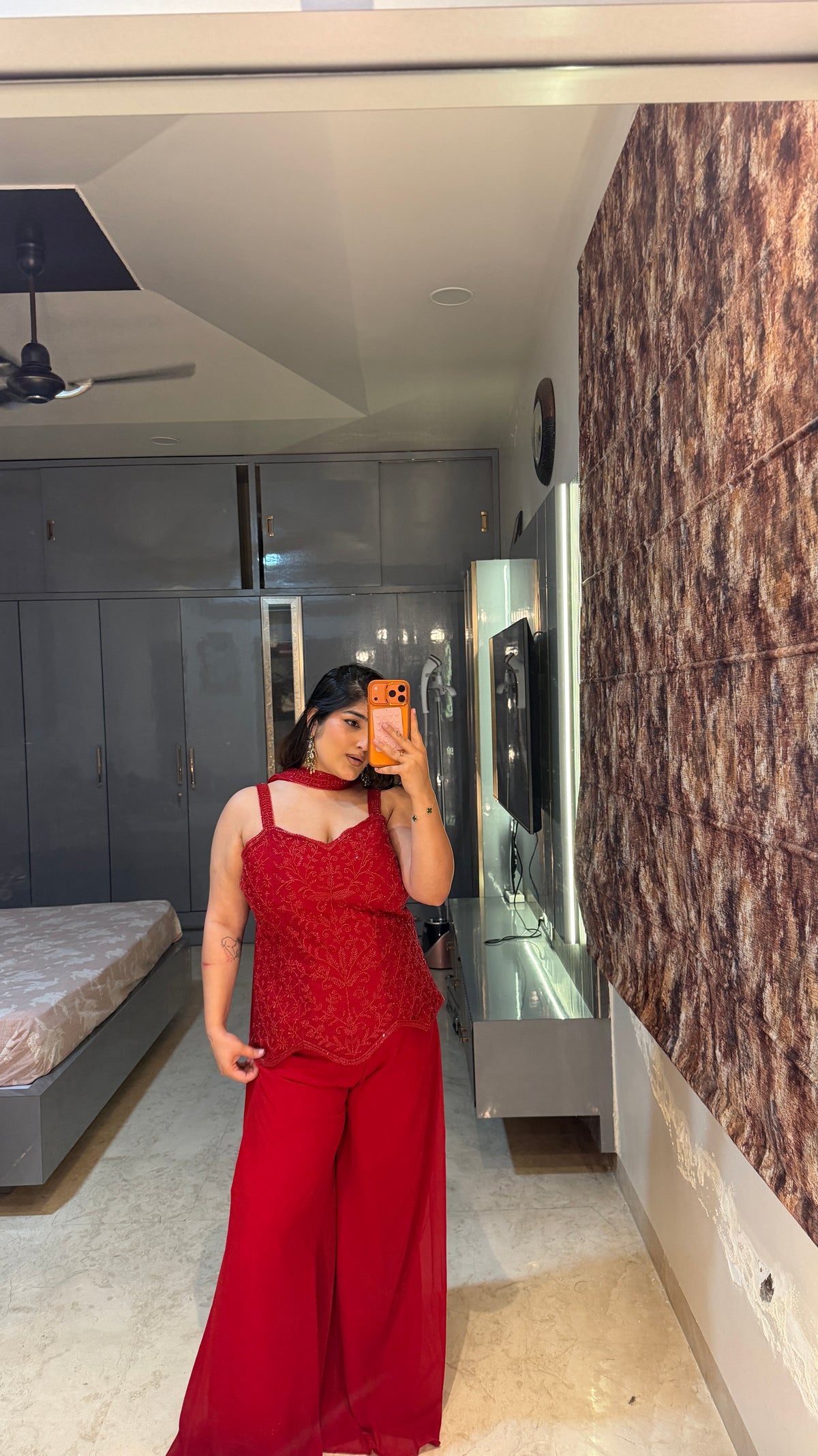 Laal pari