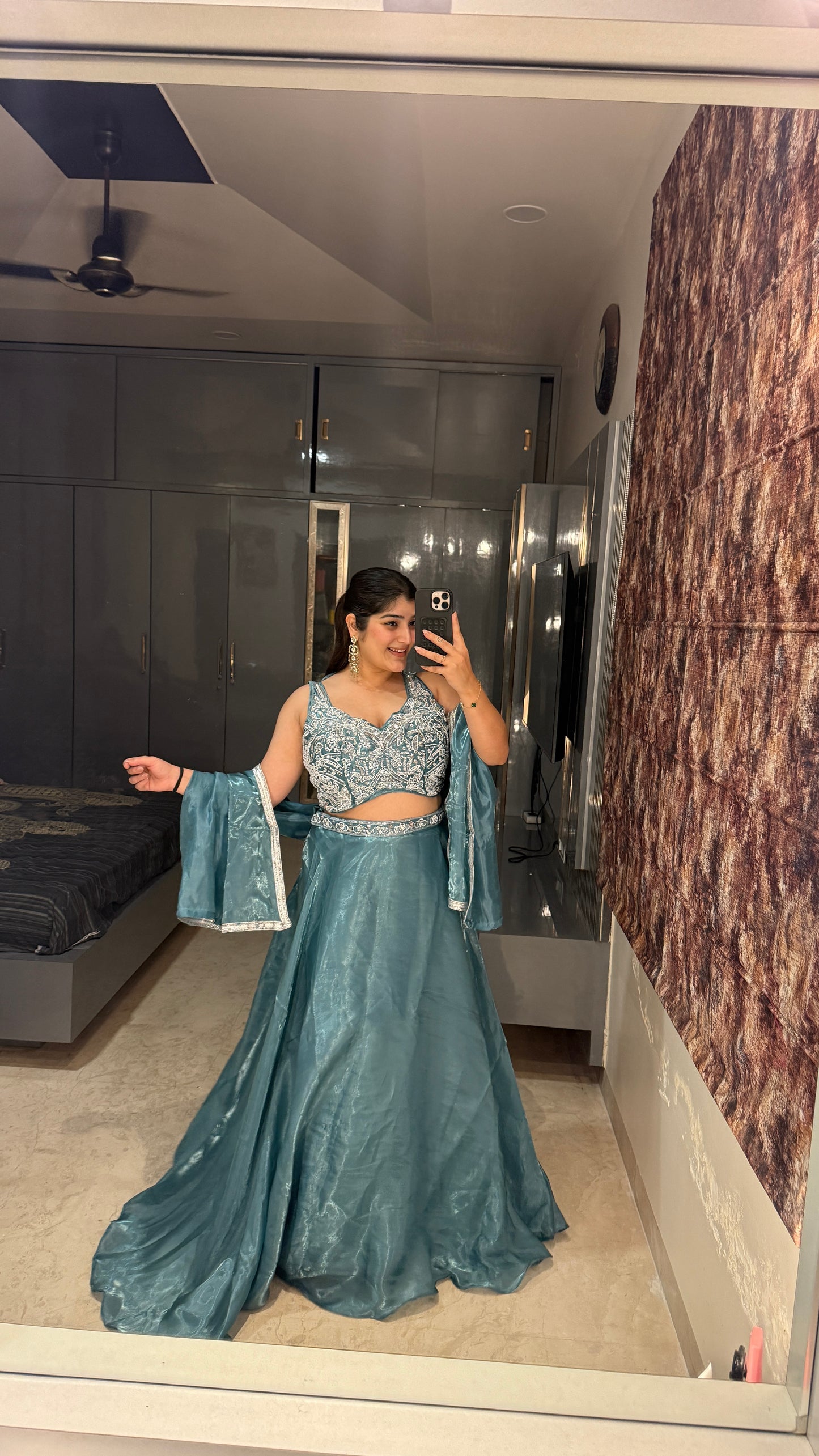 Kashmira lehenga