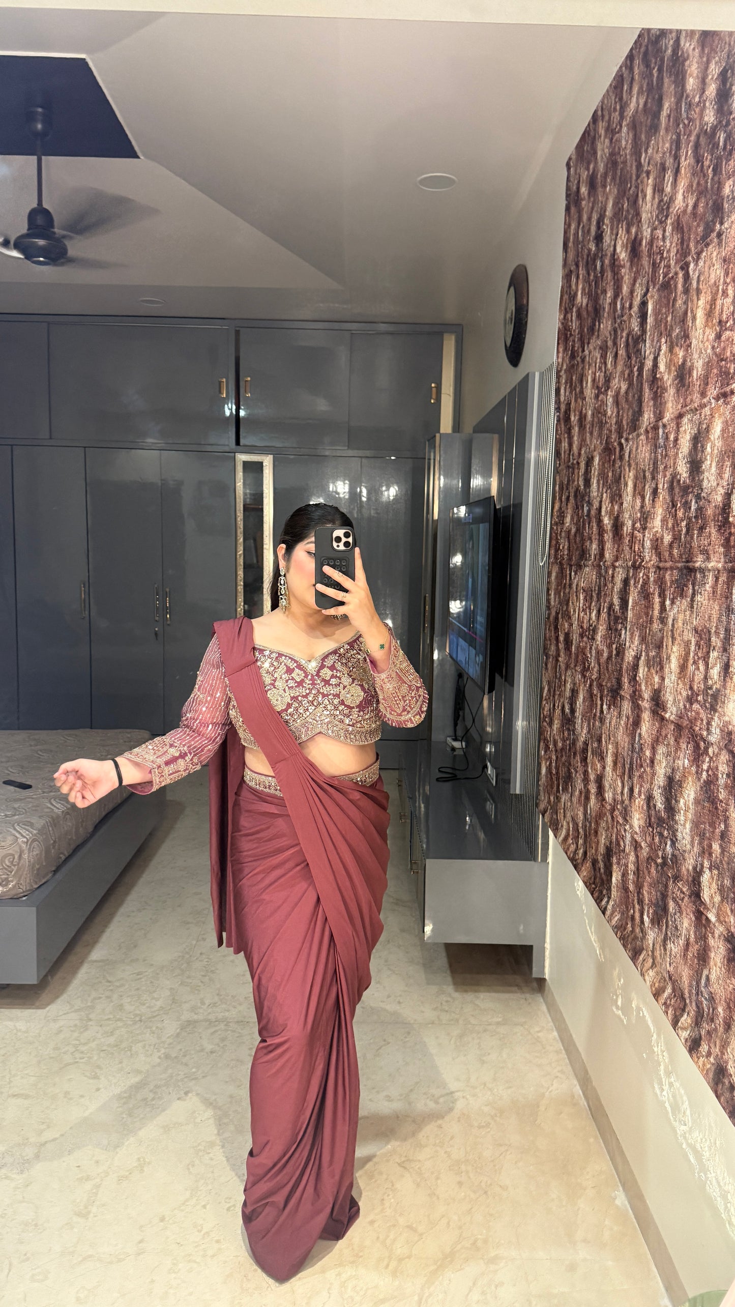 Sunehri saree