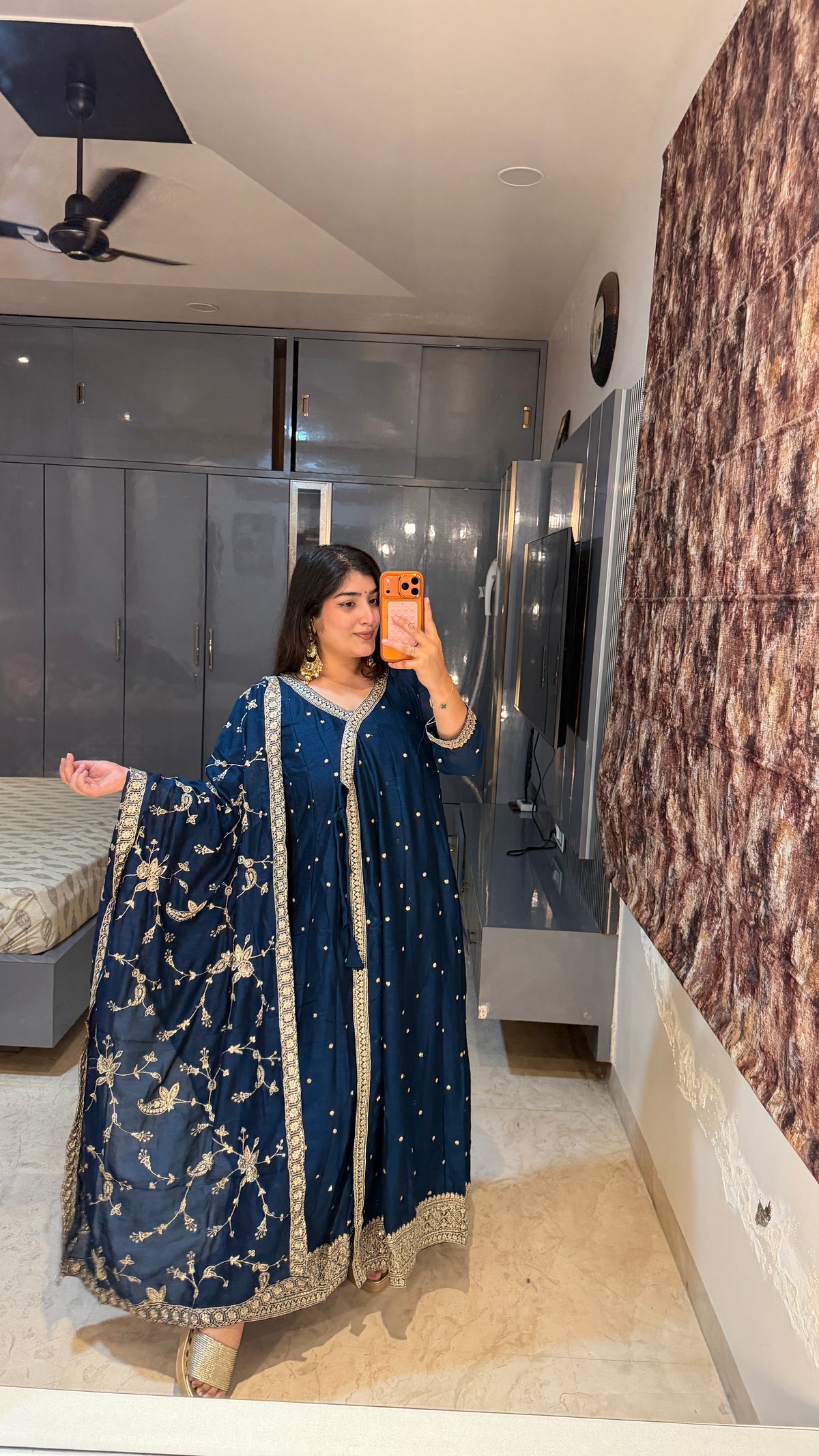 Shabana set