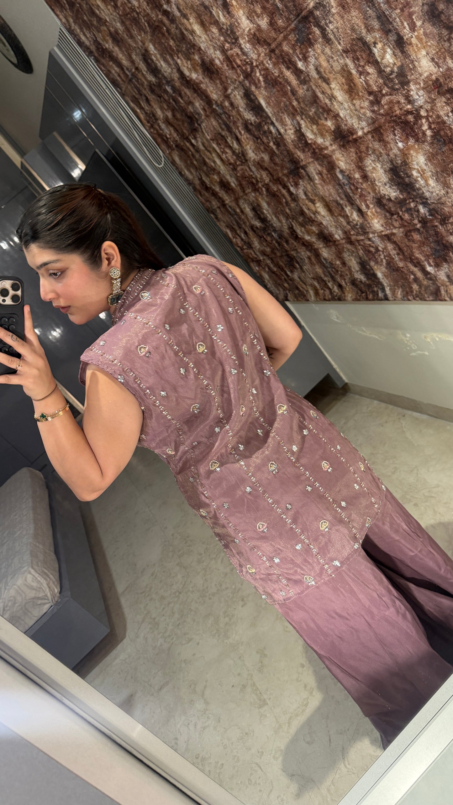 Soni outfit