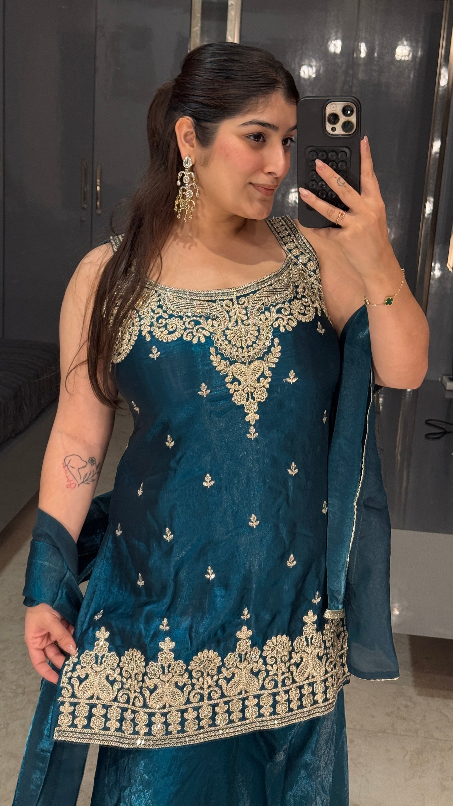 Rekha set