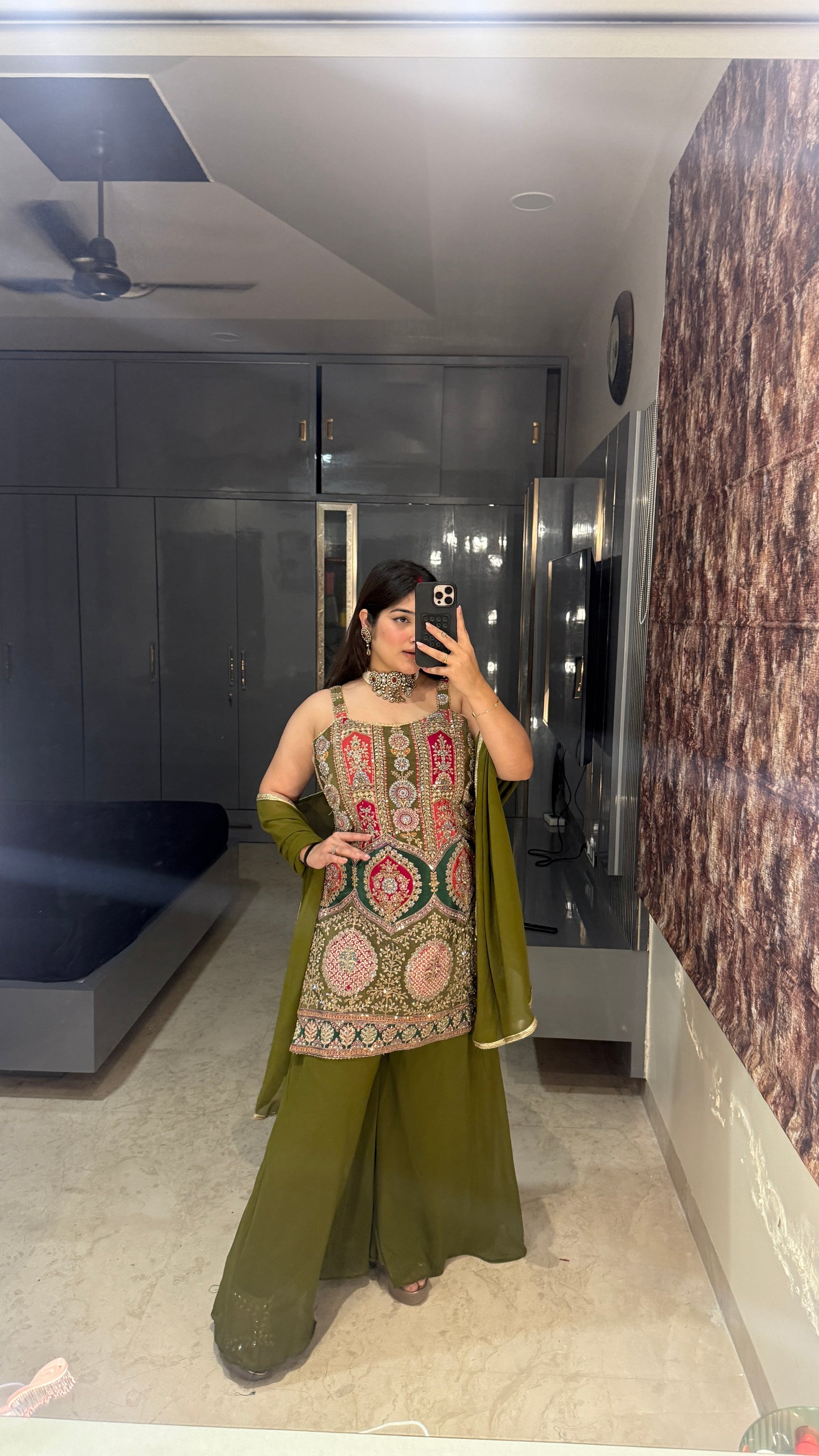 Maahi set