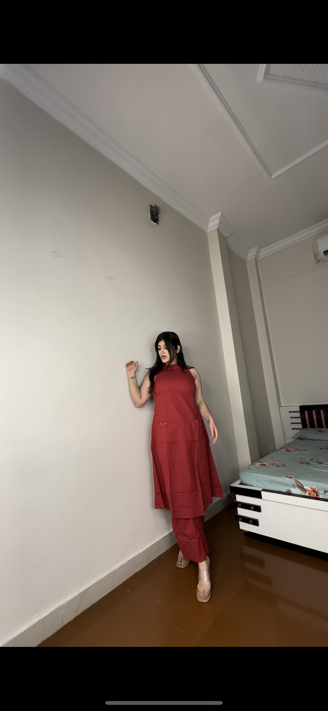 Cut sleeves cotton suit .