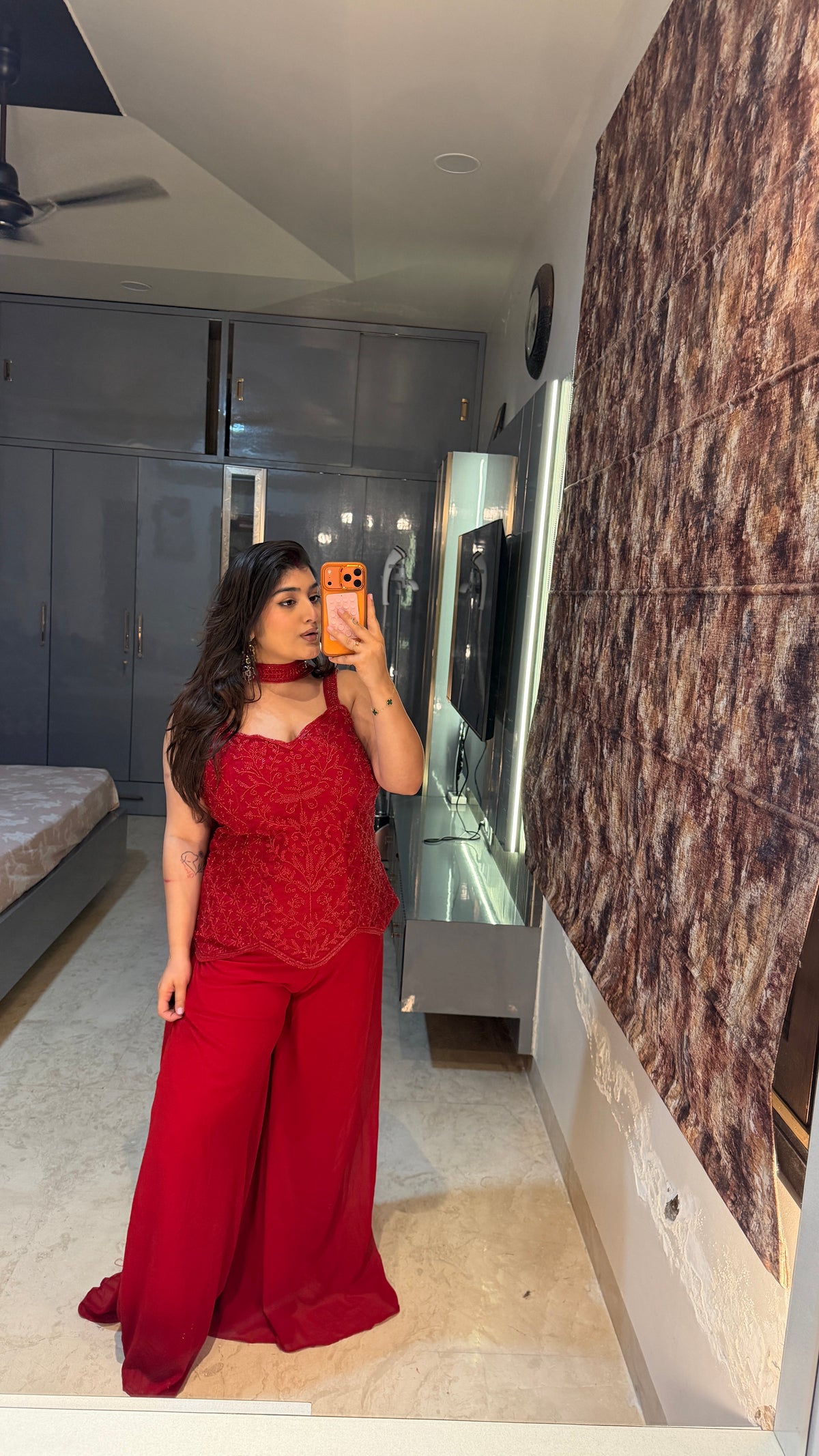 Laal pari