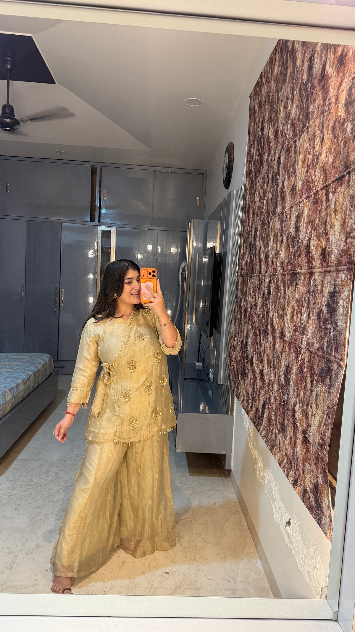Roop Sona set