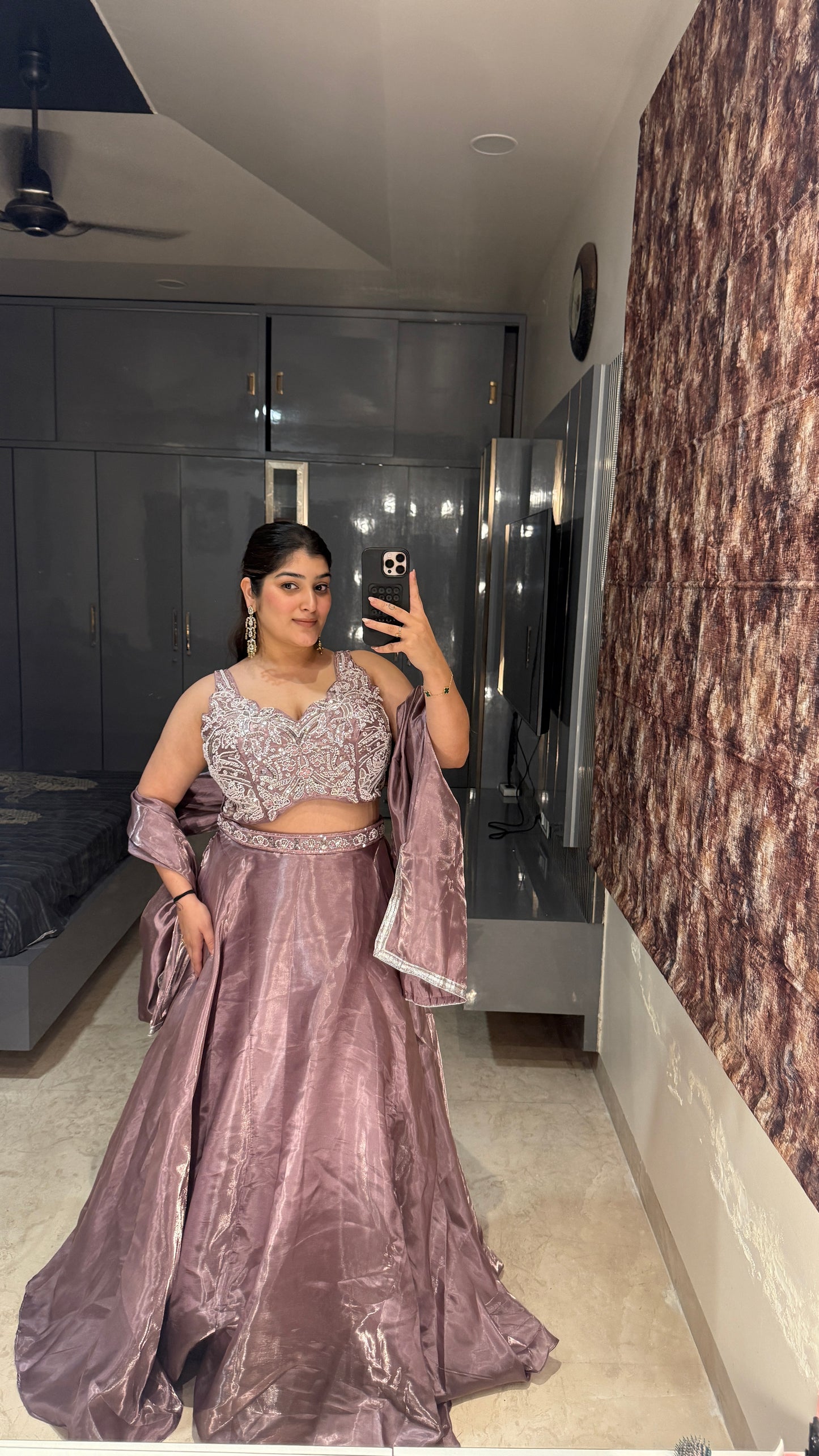 Kashmira lehenga