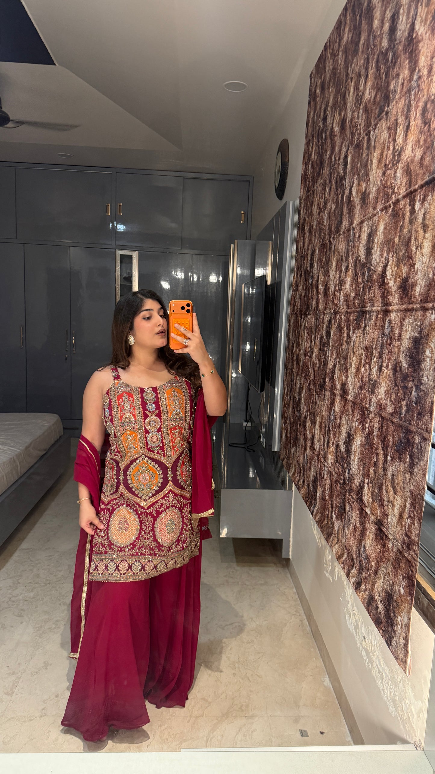 Maahi set