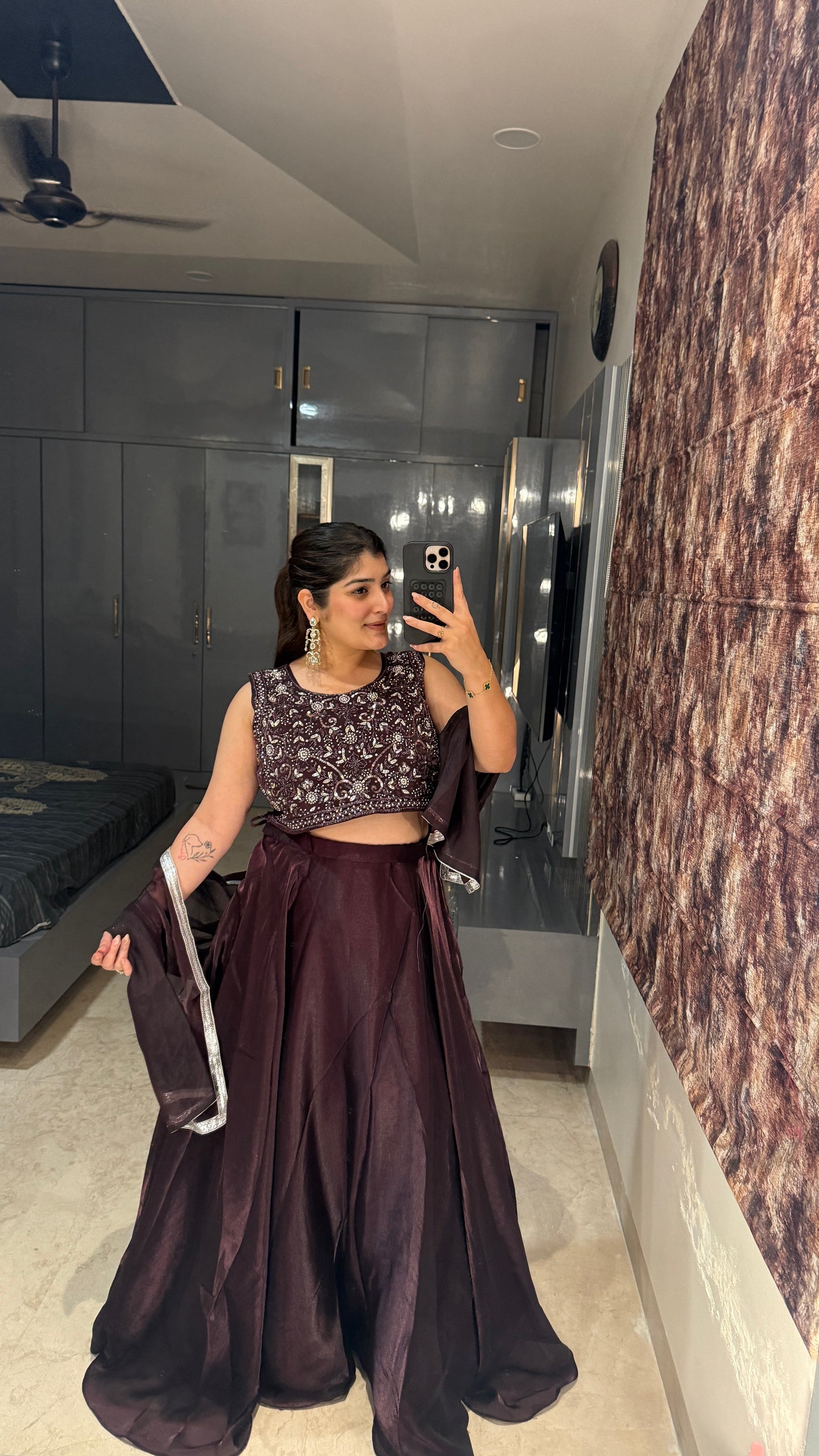Tazdaar lehenga