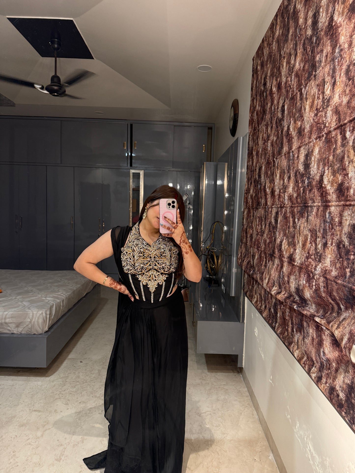 Corset detail saree(black)