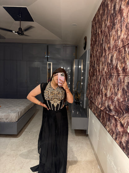 Corset detail saree(black)