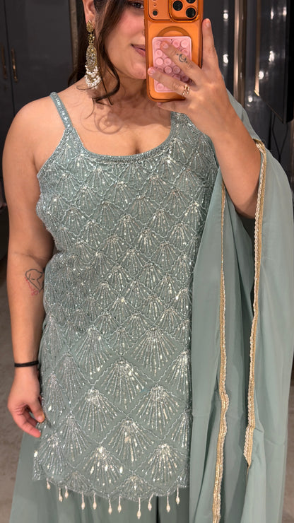 Zarina outfit