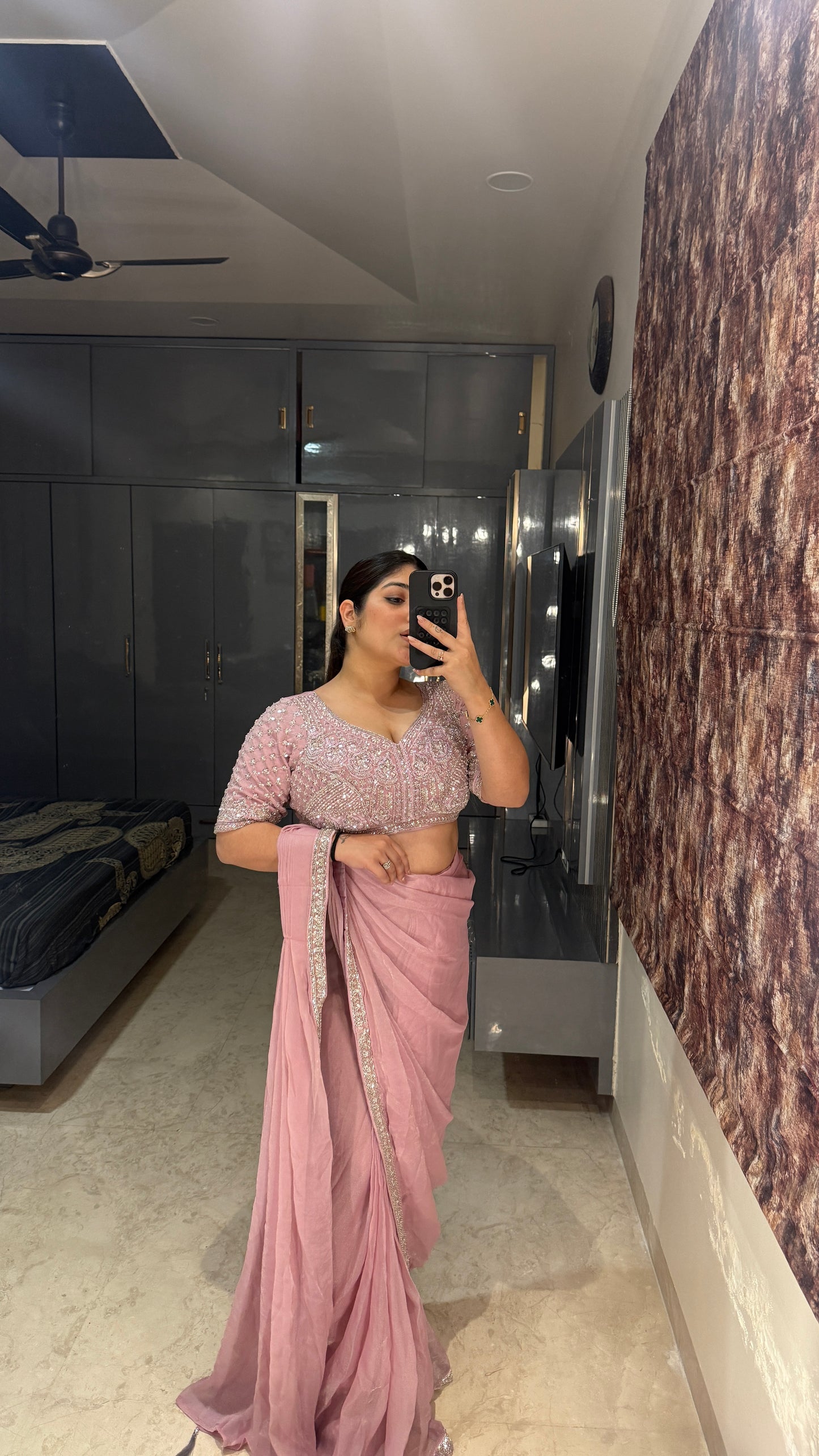 Shreya saree
