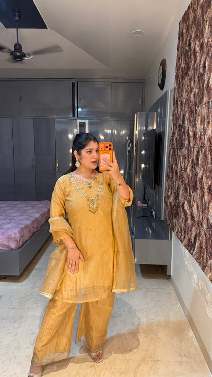Faiza set