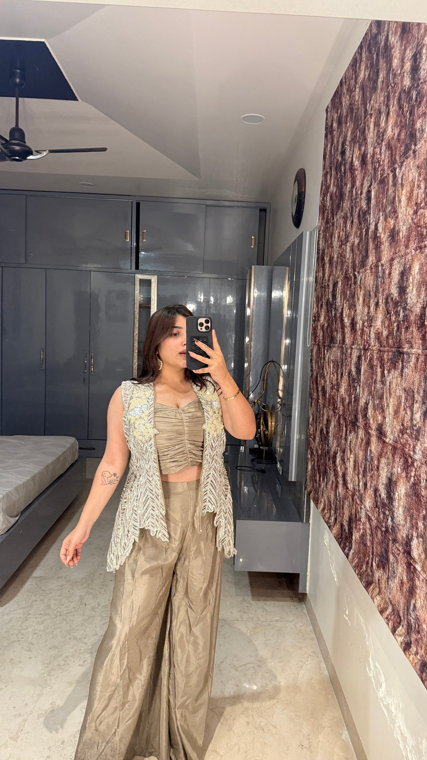 Farah set